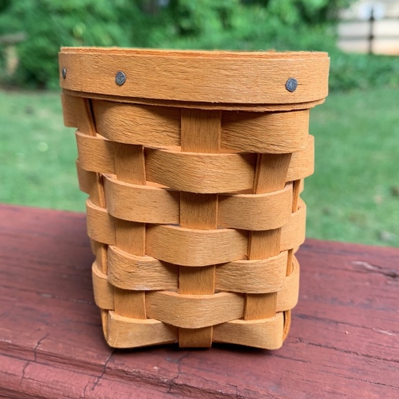 Longaberger 1999 Small Basket, 3” x 3 1/2” - Picture 2 of 9